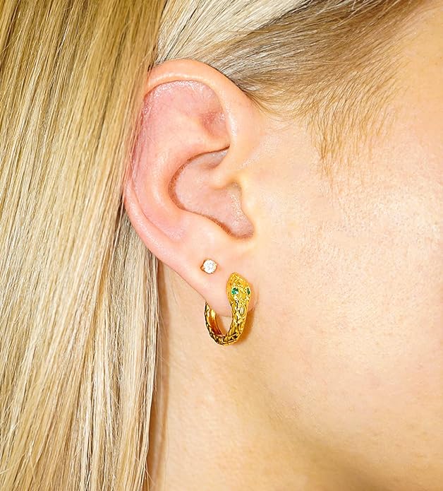 18k Gold Textured Motif Earrings