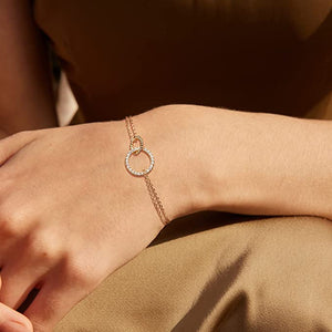 18K Gold Interlocking Bracelet
